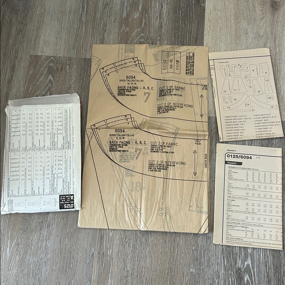 Simplicity Pattern 0125 Uncut - Picture 3 of 3
